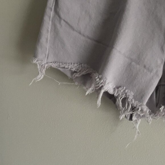 Levis Women 28 Brushed Lilac Denim Button Fly High Rise Cutoff 501 Jean Shorts - Picture 4 of 10